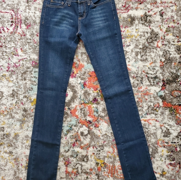 Emma Stevens Jeans - Picture 5 of 5